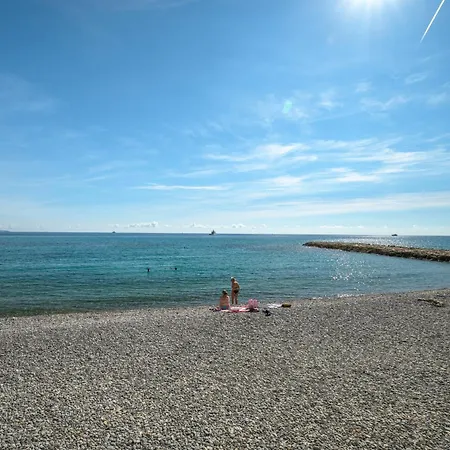 Le Coq Pamela - Ac - Wifi Menton